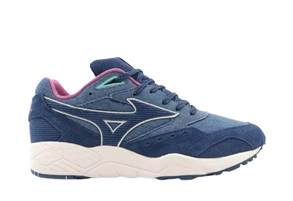 Mizuno Contender